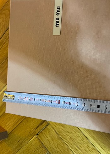 Miu Miu Pembe Ürün Kutusu - Görsel 4