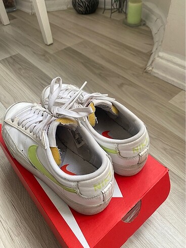 38,5 Beden beyaz Renk Nike blazer