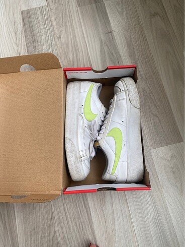 Nike blazer