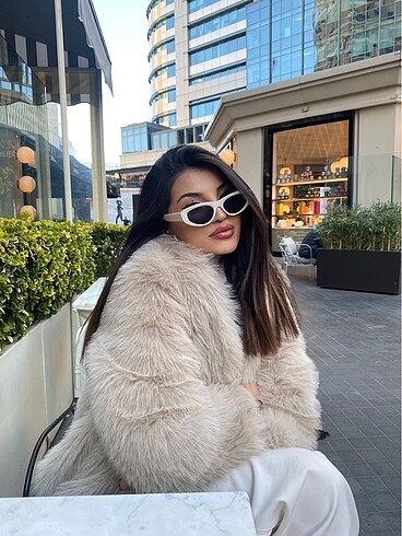 zara güneş gözlüğü miu miu model
