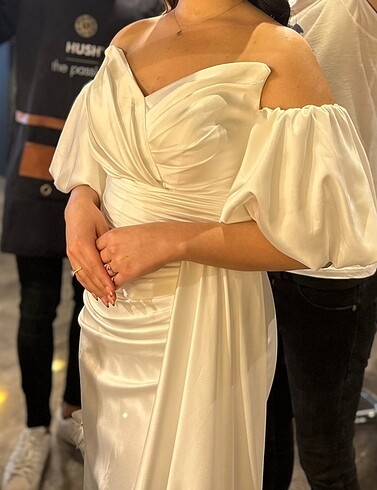 Nikah nişan elbisesi