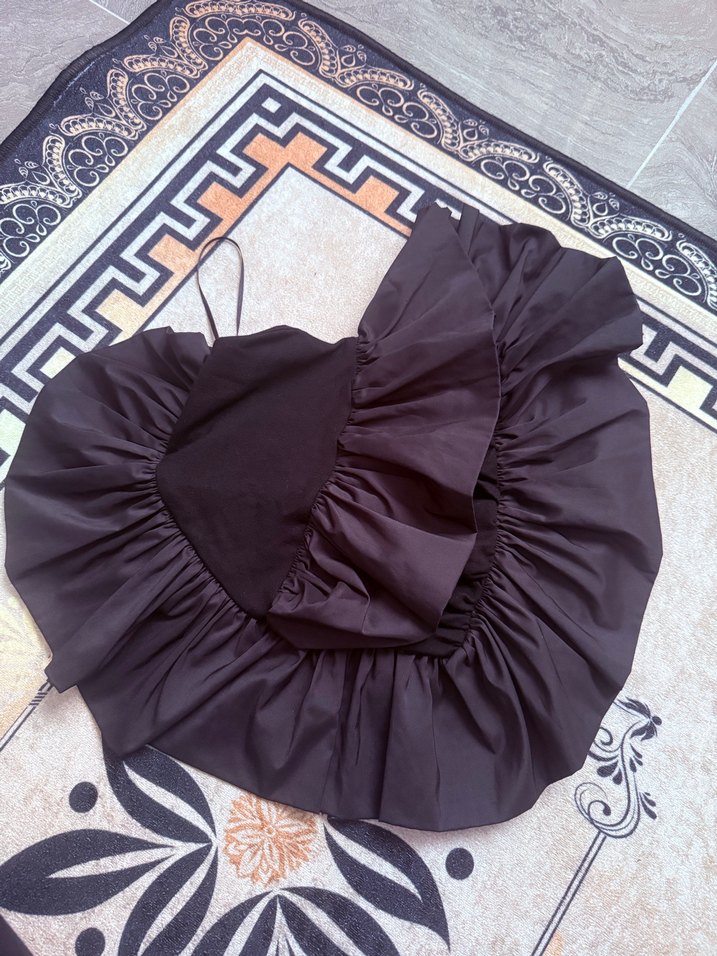 Siyah Mini Fırfırlı büstiyer - Görsel 2