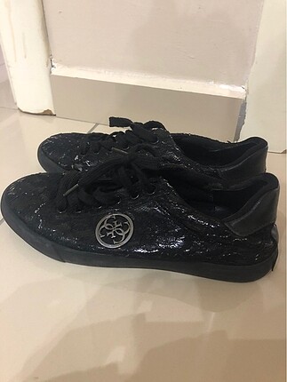 Guess Guess Spor ayakkabı