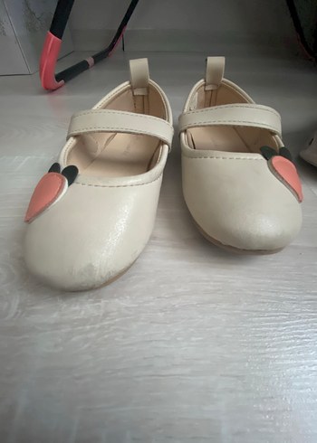 Kız Çocuk Beyaz Babet Ayakkabı - Görsel 2