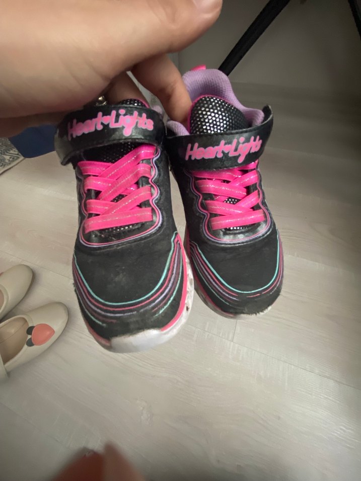 Kız Çocuk Renkli Baskılı Spor Ayakkabı - Görsel 2