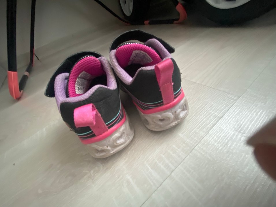 Kız Çocuk Renkli Baskılı Spor Ayakkabı - Görsel 4