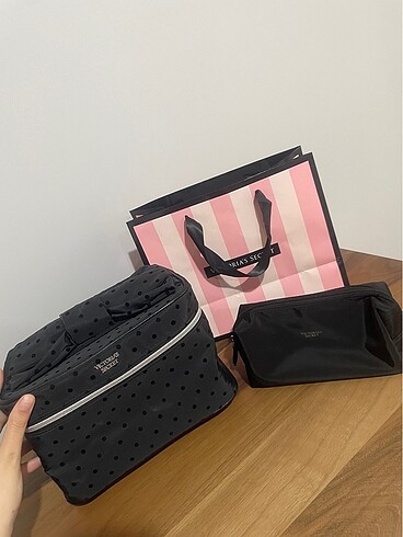 Victoria Secret 2?li Makyaj Çanta Set