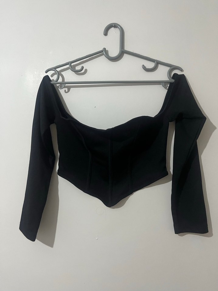 Siyah V Yaka Mini Bluz - Görsel 3