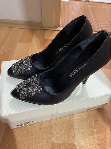 Nine West Abiye topuklu ayakkabı