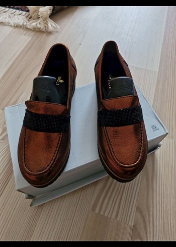 Kahverengi Deri Kadın Loafer Blok Topuklu - Görsel 2