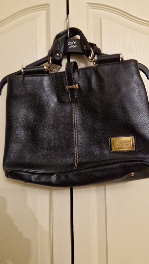 Siyah Deri Tokalı Kadın Çanta - Görsel 3