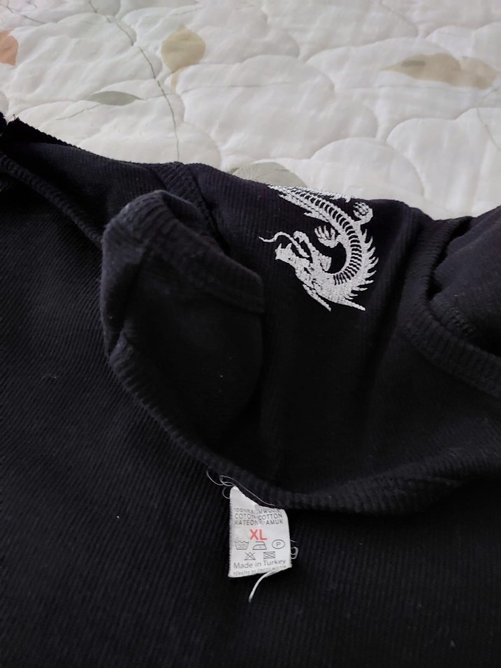 Siyah Yılan Baskılı Yüksek Yakalı Atlet - Görsel 2