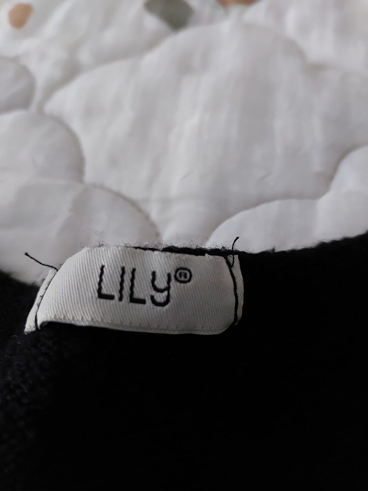 Siyah V Yakalı Örgü Yün Kadın Kazak - Görsel 3