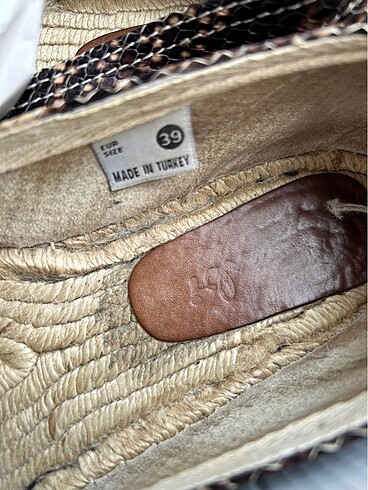 Yılan derisi desenli espadril - Görsel 6