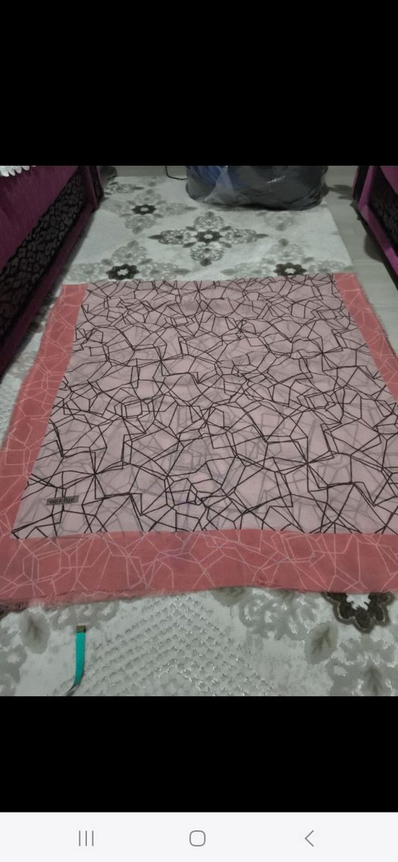 Zincir Detaylı Pembe Kadın Fular - Görsel 3