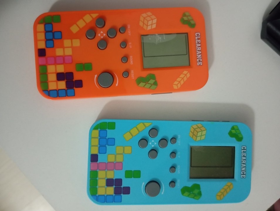 Renkli Retro Taşınabilir Oyun Konsolu adet fiyatıdır - Görsel 3