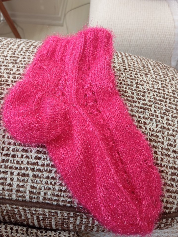 Pembe Nakışlı Örgü Ev Ayakkabısı - Görsel 3