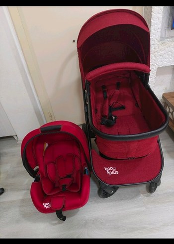 Koyu Kırmızı Bebek Arabası ve Oto Koltuğu