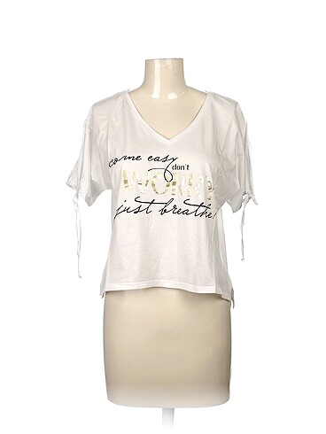 Diğer T-shirt %70 İndirimli.