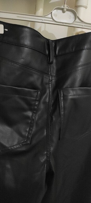 36 Beden siyah Renk Zara deri pantolon 