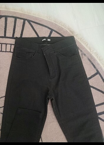 30 Beden siyah Renk Kadın pantolon