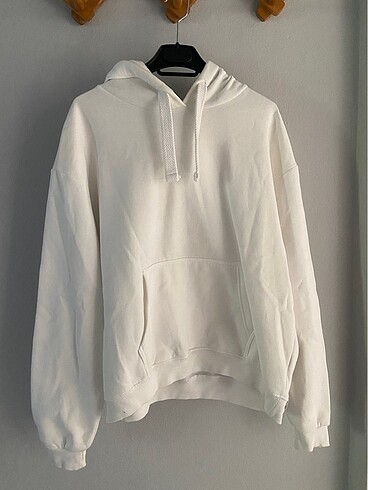 Beyaz sweatshirt