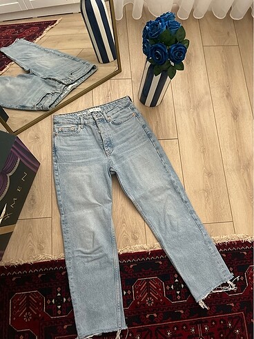 Mango jean