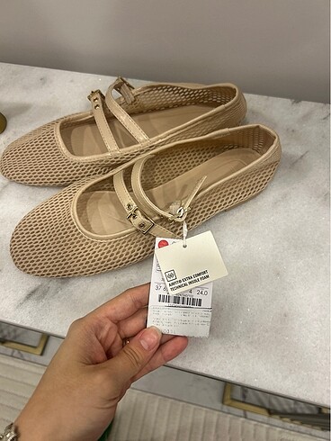 37 Beden Bershka babet
