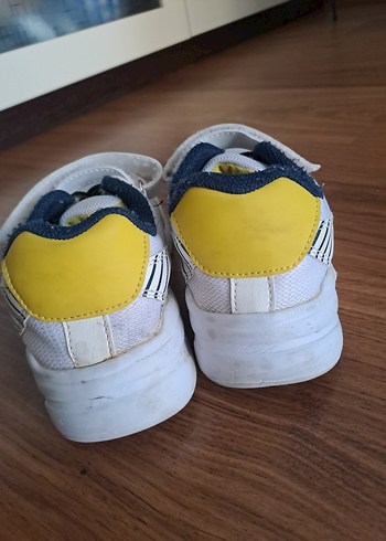 32 Beden Fenerbahçe Beyaz Erkek Çocuk Spor Ayakkabı