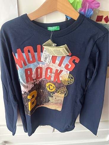 7 Yaş Beden lacivert Renk Benetton 6-7 yaş tshirt