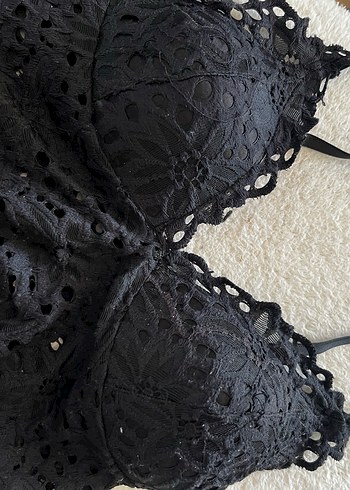 Siyah Nakışlı Bralet