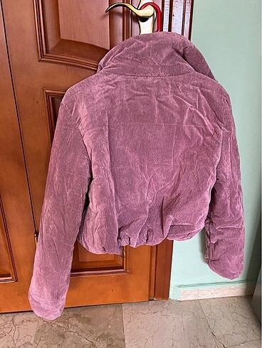 s Beden Pembe kadife crop şişme mont
