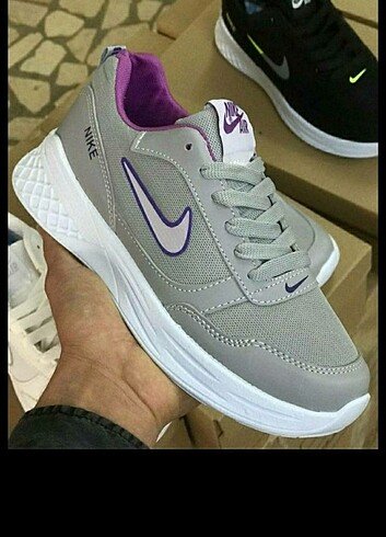 Yeni sezon spor ayakkabı sıfır 