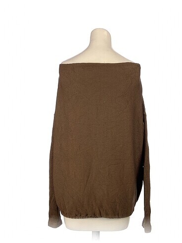 universal Beden PreLoved Kazak / Triko %70 İndirimli.