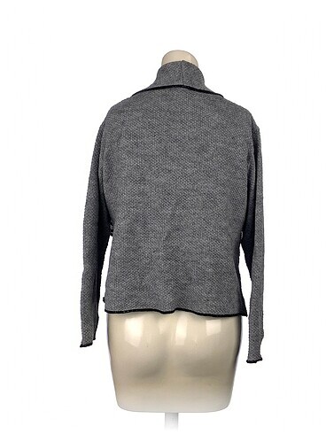 m Beden PreLoved Hırka %70 İndirimli.