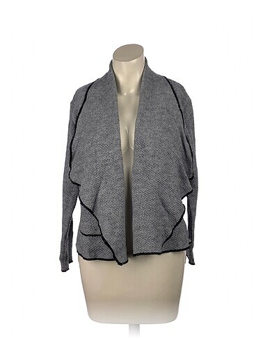 PreLoved Hırka %70 İndirimli.