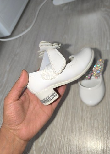 Kız Çocuk Beyaz Taşlı Topuklu Bale Ayakkabısı - Görsel 3