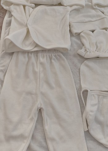  Beden Renk Petite Ponpon Baby hastane çıkışı