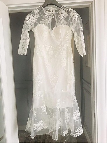 Beyaz nikah elbisesi