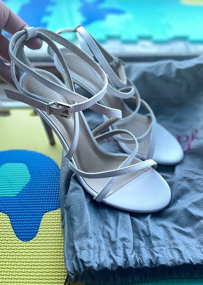 Jabotter beyaz klasik - Görsel 2