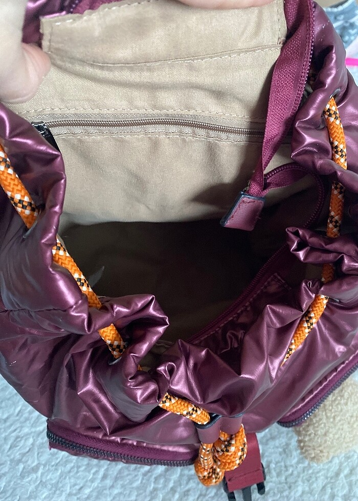 Bordo Renk Sırt Çantası - Görsel 4