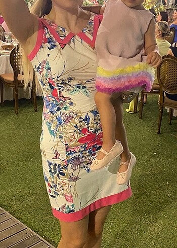 Pembe Detaylı Çiçekli Elbise - Görsel 2