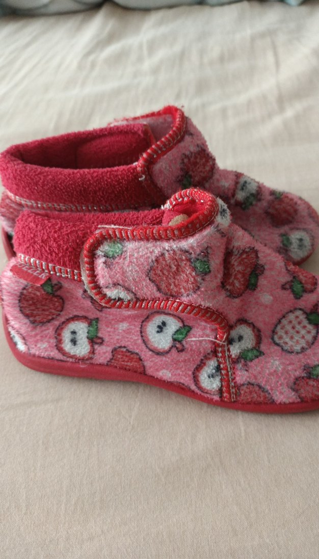 Kız Çocuk Pembe Nakışlı Sıcak Ev Terliği - Görsel 2