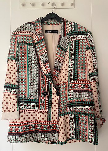 Zara Geometrik Desenli Siklik Blazer