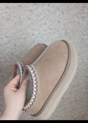 Bej Süet Kürklü Kadın Terlik - Görsel 5