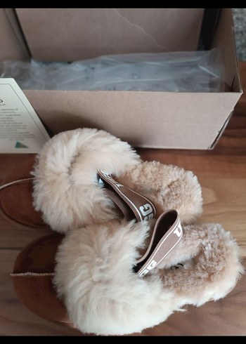 Bej Süet Kürklü Kadın Terlik - Görsel 2