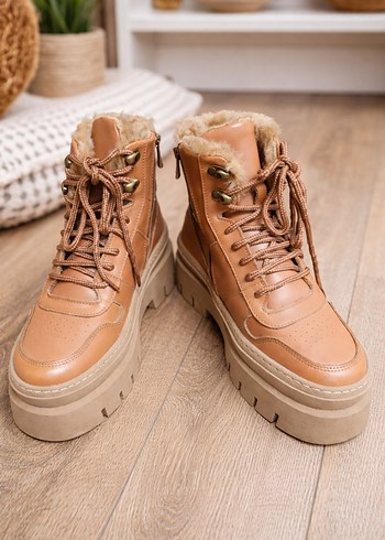 Beyaz Tüylü Platform Topuklu Kadın Bot - Görsel 11