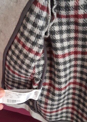 Düğmeli Gri Yün kaban hiç bir deformesi yoktur cuzi bir indirim - Görsel 2