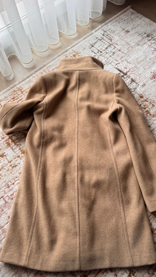 Düğmeli Boğazlı Camel Kaban - Görsel 5