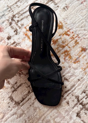 Siyah Topuklu Kadın Sandalet - Görsel 2